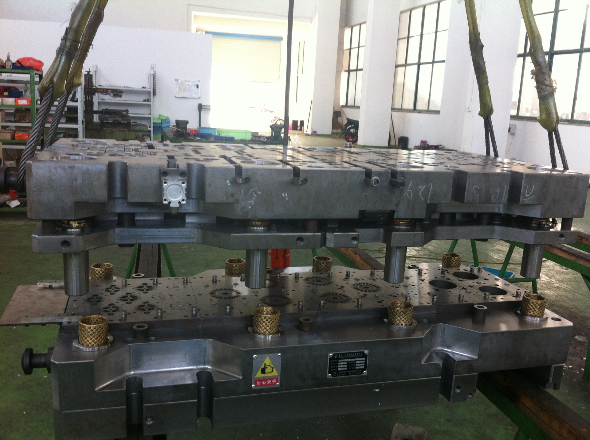 【馬達鐵芯自動疊鉚高速沖模具】價格,廠家,圖片,沖壓模/沖模,常州一鉆精密模具-